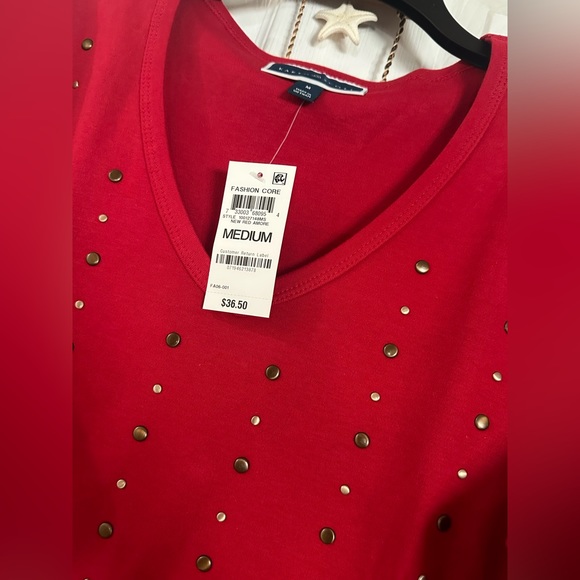 Karen Scott brand new V-neck red top 💖 - Picture 5 of 5